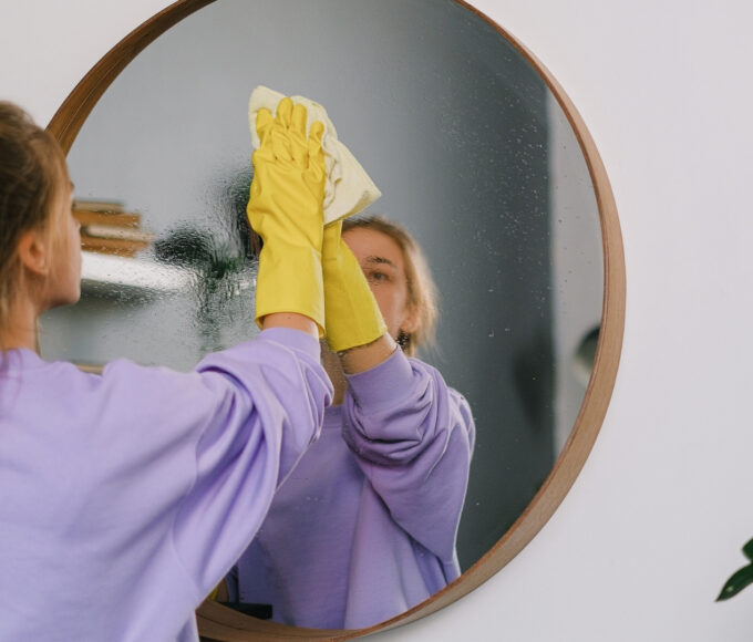 auxiliar de limpeza usa